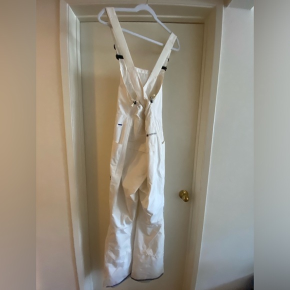 BURTON White Snowboard /Ski Bibs 
NEW W/O tags - Picture 7 of 10